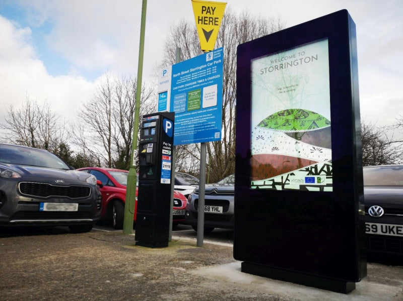 43" FREESTANDING OUTDOOR DIGITAL POSTER